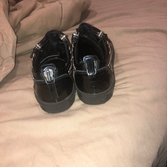 I’m selling Giuseppe Zanotties only worn one time - Picture 7 of 7